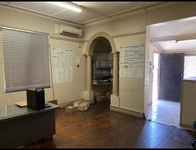 120M² OFFICE FOR SALE IN UMBILO